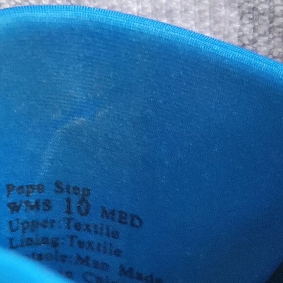 Kenneth Cole Wedge Slides - Picture 10 of 10